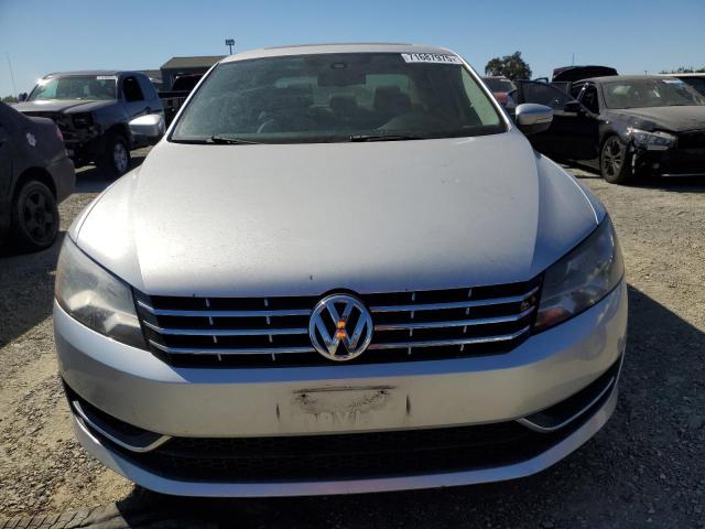 1VWBN7A35EC087103 - 2014 VOLKSWAGEN PASSAT SE SILVER photo 5
