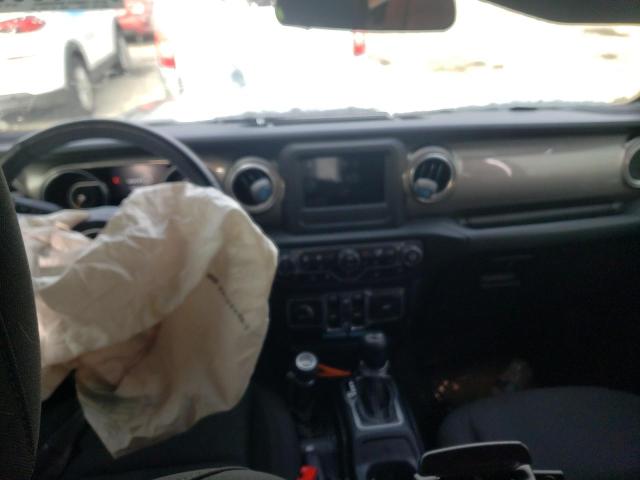 1C4HJXEG9JW248082 - 2018 JEEP WRANGLER U SAHARA GRAY photo 8