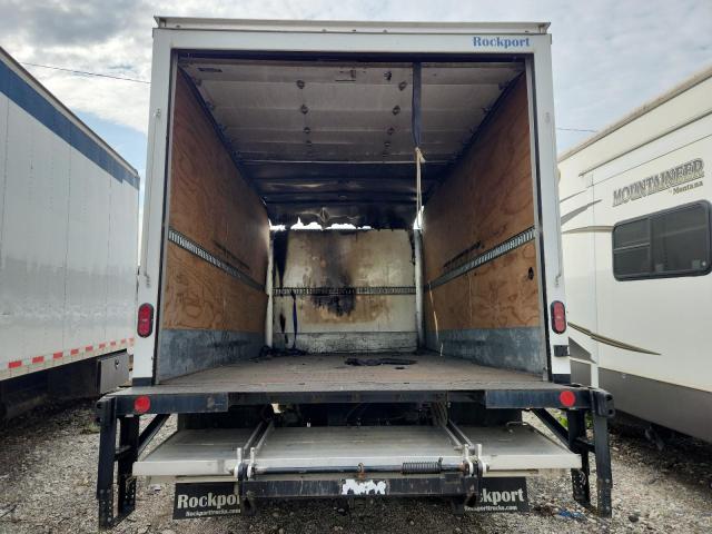 3C7WRMCJ3NG105469 - 2022 RAM 5500 WHITE photo 6