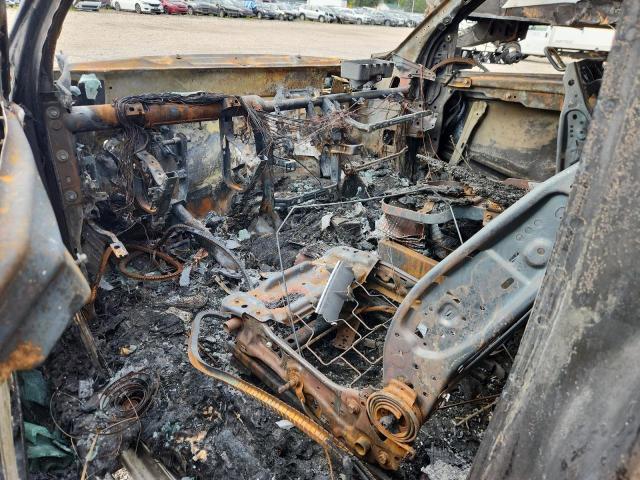 3C7WRMCJ3NG105469 - 2022 RAM 5500 WHITE photo 8