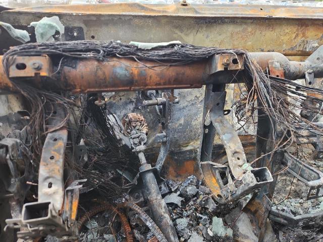 3C7WRMCJ3NG105469 - 2022 RAM 5500 WHITE photo 9