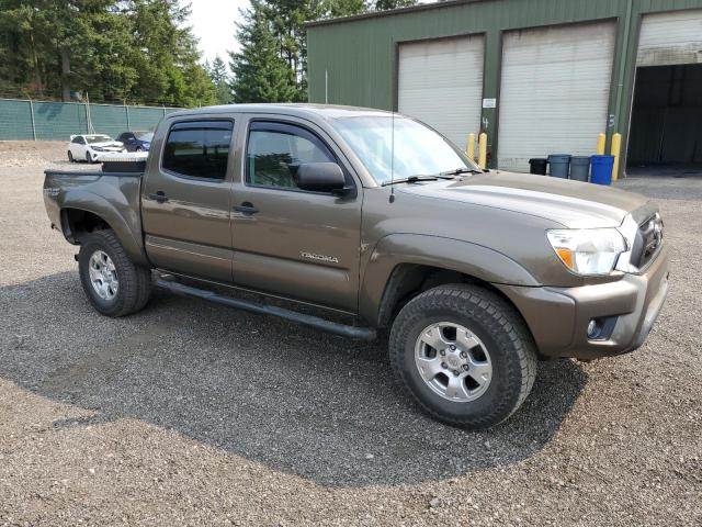 3TMLU4EN1FM198316 - 2015 TOYOTA TACOMA DOUBLE CAB 灰色 照片 4