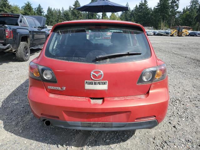 JM1BK343661458427 - 2006 MAZDA 3 HATCHBACK RED photo 6