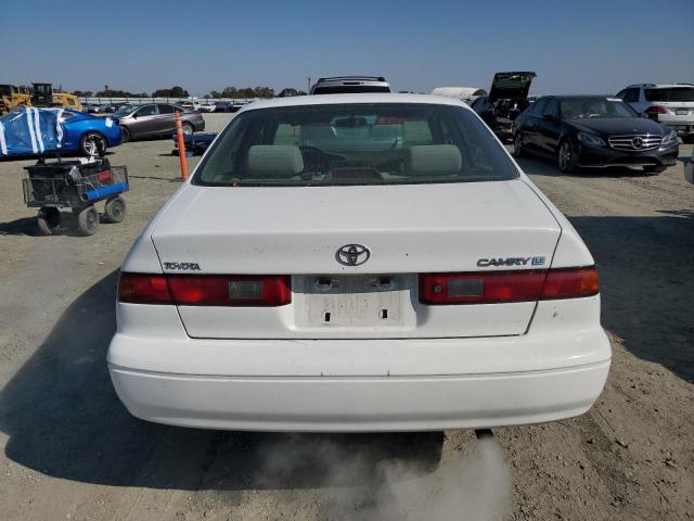 JT2BG22K3V0033721 - 1997 TOYOTA CAMRY LE WHITE photo 6