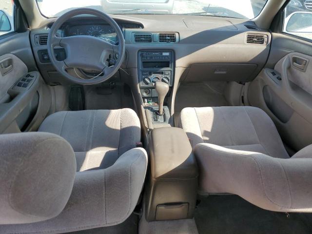 JT2BG22K3V0033721 - 1997 TOYOTA CAMRY LE WHITE photo 8
