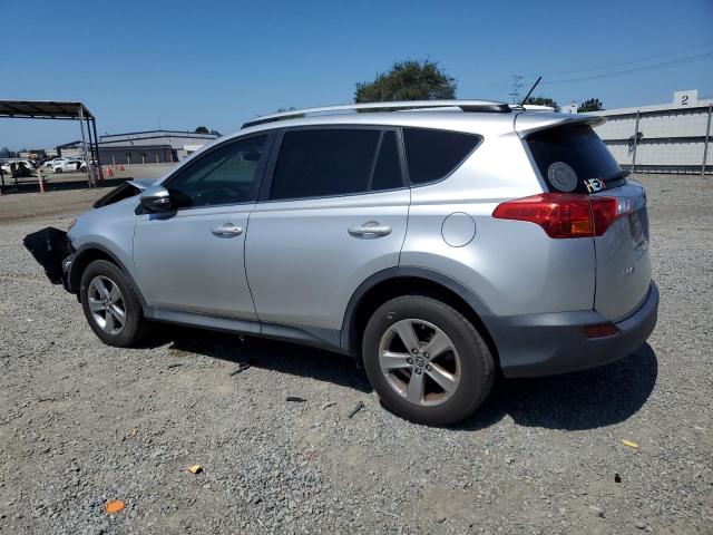 2T3WFREV4FW188317 - 2015 TOYOTA RAV4 XLE SILVER photo 2