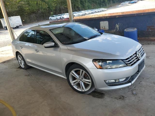 1VWCV7A31FC063337 - 2015 VOLKSWAGEN PASSAT SEL SILVER photo 4