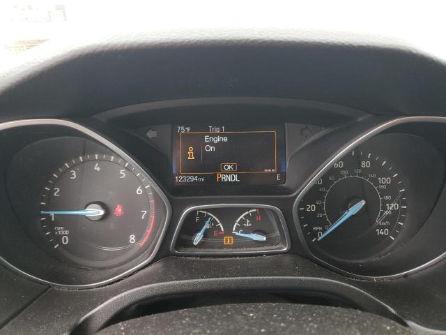 1FADP3F2XJL210022 - 2018 FORD FOCUS SE BEIGE photo 9