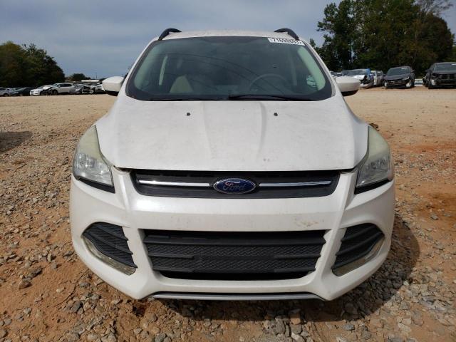 1FMCU0GX5EUA12628 - 2014 FORD ESCAPE SE WHITE photo 5