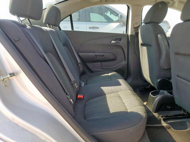 1G1JC5SH3F4106710 - 2015 CHEVROLET SONIC LT 银色 照片 10