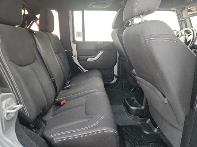 1C4BJWEG0DL586136 - 2013 JEEP WRANGLER U SAHARA SILVER photo 10