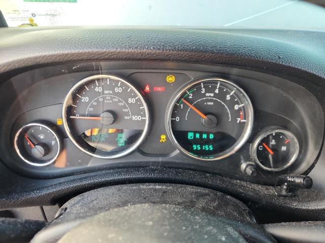 1C4BJWEG0DL586136 - 2013 JEEP WRANGLER U SAHARA SILVER photo 9