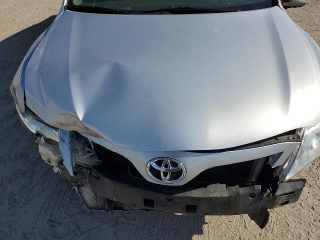 4T1BF3EKXBU582022 - 2011 TOYOTA CAMRY BASE فضي صورة 11