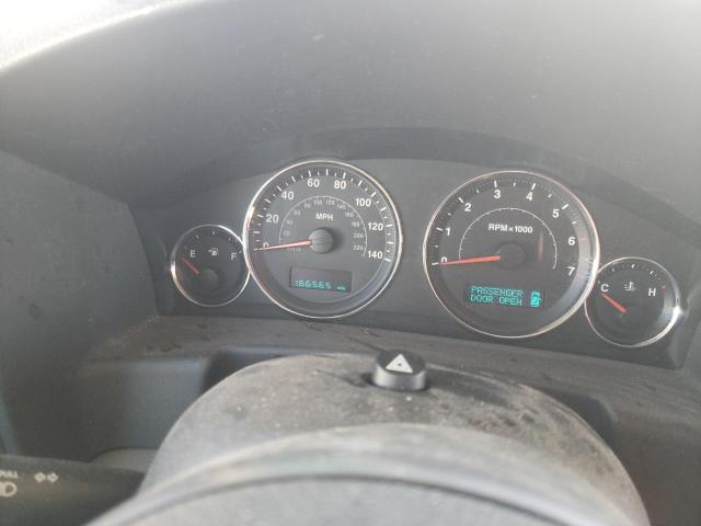 1J8HG48K07C621090 - 2007 JEEP COMMANDER 银色 照片 9