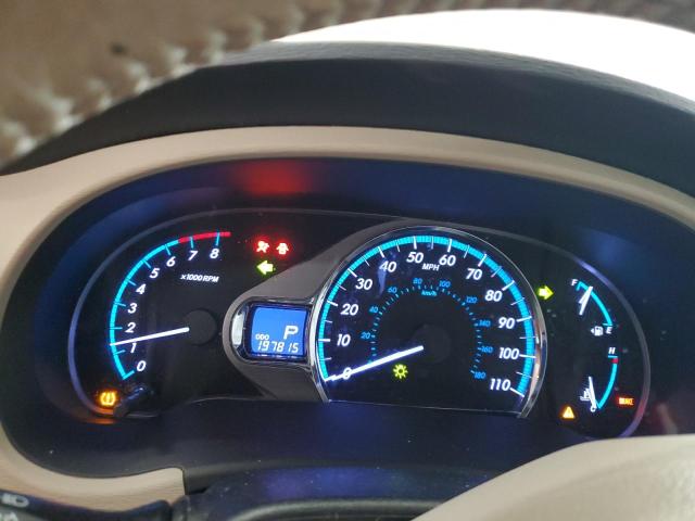 5TDYK3DC8CS271070 - 2012 TOYOTA SIENNA XLE WHITE photo 9