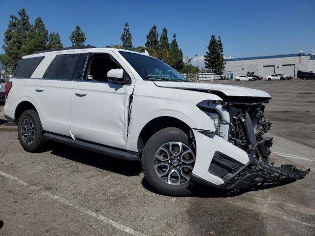 1FMJU1H87REA22808 - 2024 FORD EXPEDITION XLT WHITE photo 4