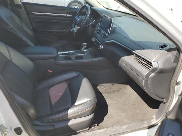 1N4BL4CVXKC208294 - 2019 NISSAN ALTIMA SR WHITE photo 7