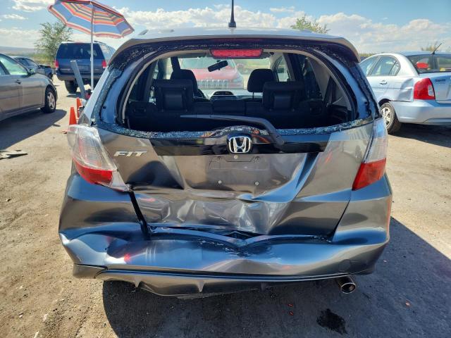 JHMGE8H50DC033727 - 2013 HONDA FIT SPORT ნაცრისფერი ფოტო 6