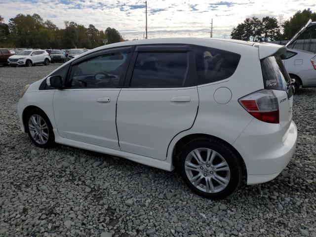 JHMGE87439S017365 - 2009 HONDA FIT SPORT WHITE photo 2