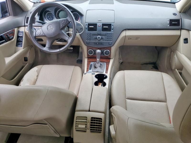 WDDGF8BB3BR139022 - 2011 MERCEDES-BENZ C 300 4MATIC BLACK photo 8