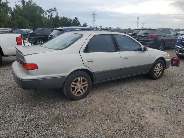 4T1BG22K11U047302 - 2001 TOYOTA CAMRY CE GOLD photo 3