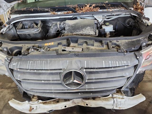 W1Y40CHY5KT018472 - 2019 MERCEDES-BENZ SPRINTER 2500 WHITE photo 12