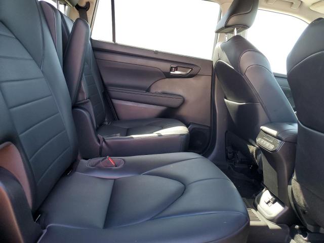 5TDGZRBH5MS067515 - 2021 TOYOTA HIGHLANDER XLE წითელი ფოტო 11