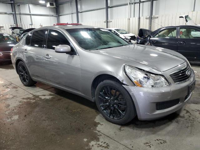 JNKBV61F58M253866 - 2008 INFINITI G35 SILVER photo 4