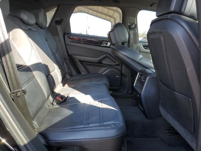 WP1AA2AY2KDA01128 - 2019 PORSCHE CAYENNE BLACK photo 11