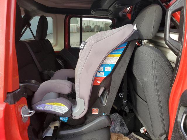 1C4HJXEN0MW689294 - 2021 JEEP WRANGLER U SAHARA 红色 照片 11