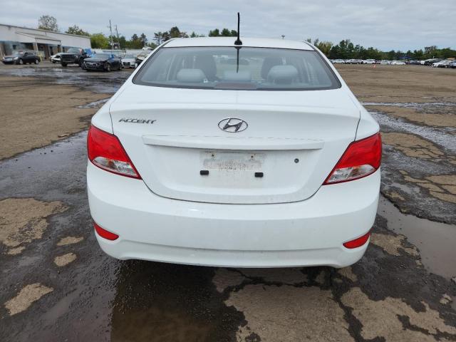 KMHCT4AE5GU084594 - 2016 HYUNDAI ACCENT SE 白色 照片 6