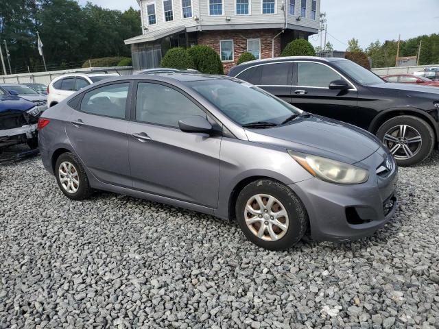 KMHCT4AE4DU508536 - 2013 HYUNDAI ACCENT GLS GRAY photo 4