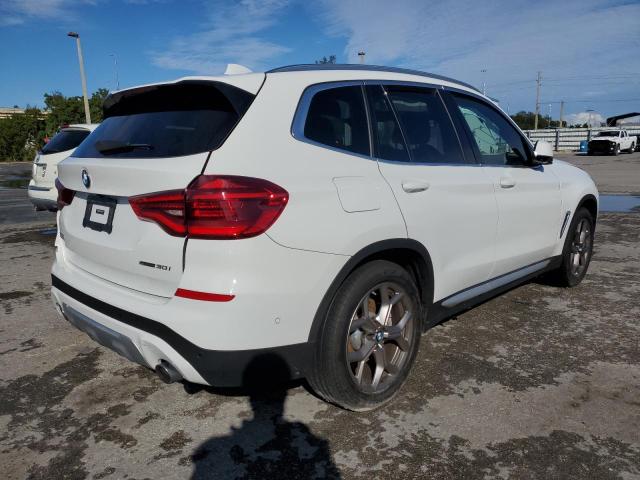 5UXTY3C02M9G39986 - 2021 BMW X3 SDRIVE30I WHITE photo 3