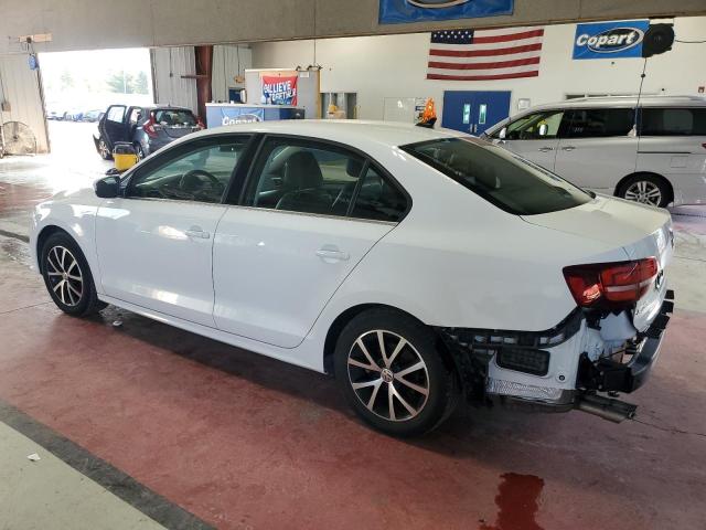 3VWDB7AJ7JM258085 - 2018 VOLKSWAGEN JETTA SE Blanc photo 2