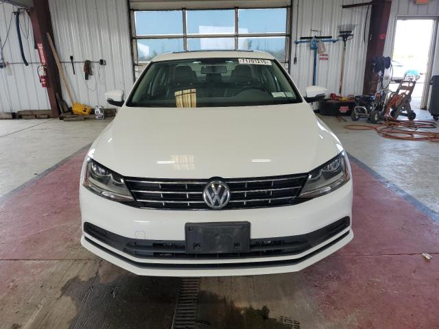 3VWDB7AJ7JM258085 - 2018 VOLKSWAGEN JETTA SE Blanc photo 5
