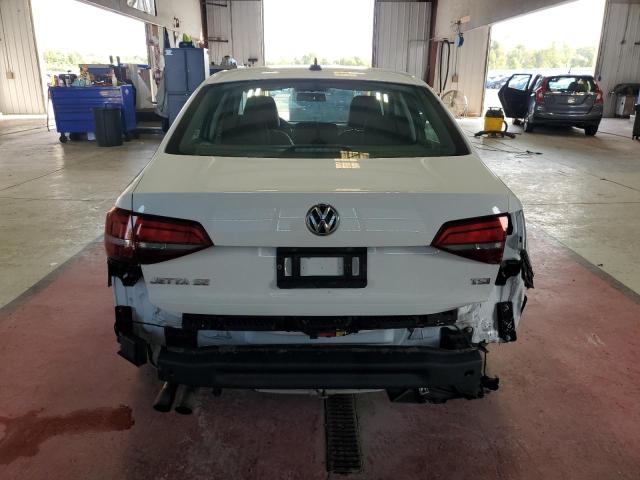 3VWDB7AJ7JM258085 - 2018 VOLKSWAGEN JETTA SE Blanc photo 6