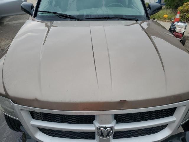 1D7CW3GP4AS130858 - 2010 DODGE DAKOTA SXT TAN photo 11