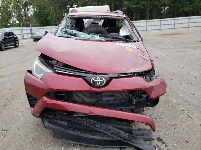 JTMZFREV4JD119937 - 2018 TOYOTA RAV4 LE BURGUNDY photo 5