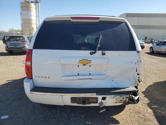 1GNSKCE07DR278822 - 2013 CHEVROLET TAHOE K1500 LTZ WHITE photo 6