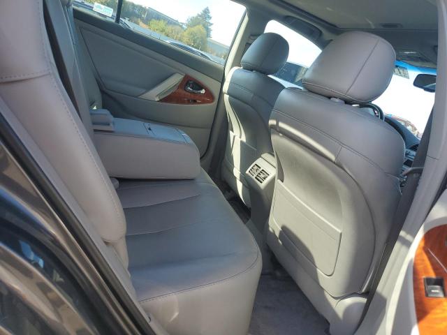 4T1BF3EK4BU657541 - 2011 TOYOTA CAMRY BASE GRAY photo 10