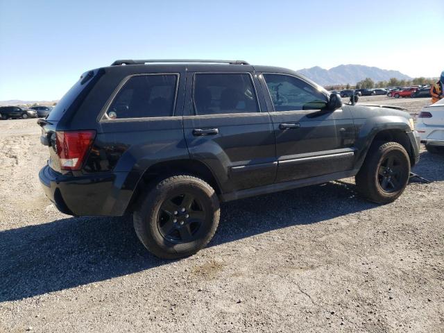 1J8GS48K39C535236 - 2009 JEEP GRAND CHER LAREDO BLACK photo 3