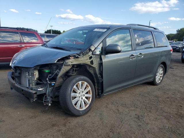 2012 TOYOTA SIENNA XLE, 