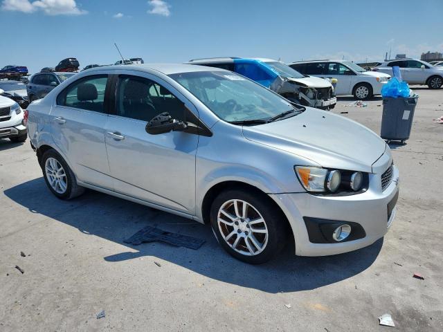 1G1JC5SH1F4202335 - 2015 CHEVROLET SONIC LT 银色 照片 4