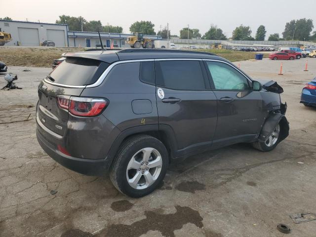 3C4NJCBB0JT468267 - 2018 JEEP COMPASS LATITUDE Qara foto 3