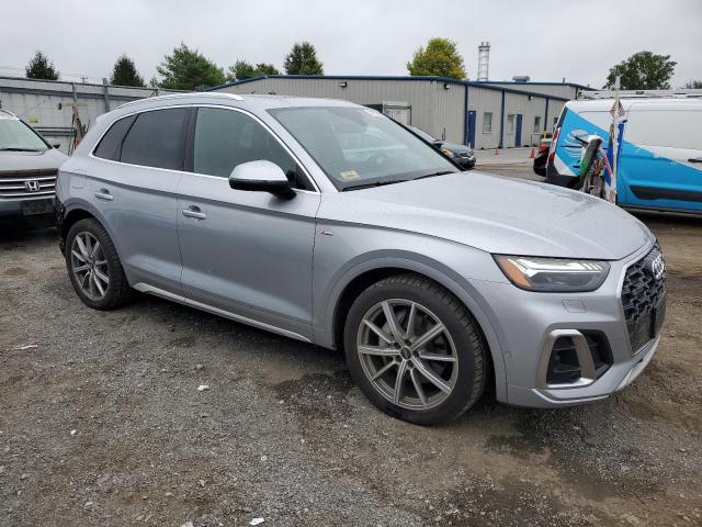 WA1F2BFYXM2042984 - 2021 AUDI Q5 PRESTIGE SILVER photo 4