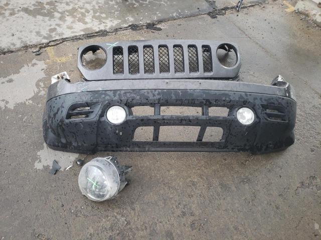 1C4NJPFA2ED857304 - 2014 JEEP PATRIOT LATITUDE GRAY photo 12