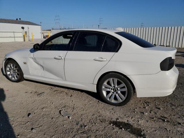 WBAPL5C58BA917689 - 2011 BMW 335 XI WHITE photo 2