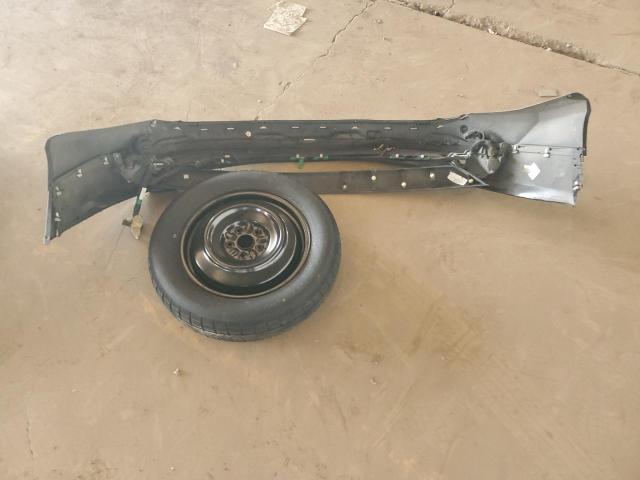 2T3WFREV5GW303895 - 2016 TOYOTA RAV4 XLE Черный фото 12