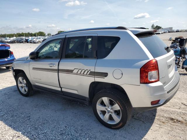 1J4NF1FB2BD215548 - 2011 JEEP COMPASS SPORT 银色 照片 2