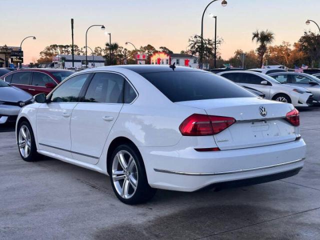 1VWAT7A32GC031XXX - 2016 VOLKSWAGEN PASSAT S WHITE photo 3